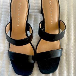 KELLY AND KATIE STRAPPY CLASSY  SLIDES🎉🎊